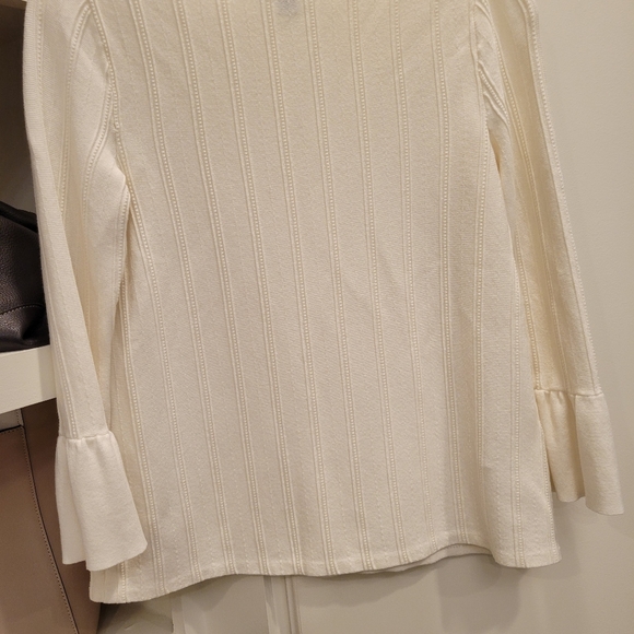 Ann Taylor - Picture 5 of 7